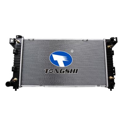 适用于TOWN?COUNTRY?2.0i?V6?3.3L?96-00?AT散热器