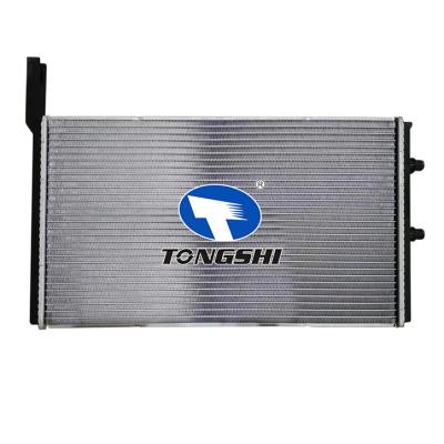 适用于宝马?5?Gran?Turismo?(F07)?MT散热器