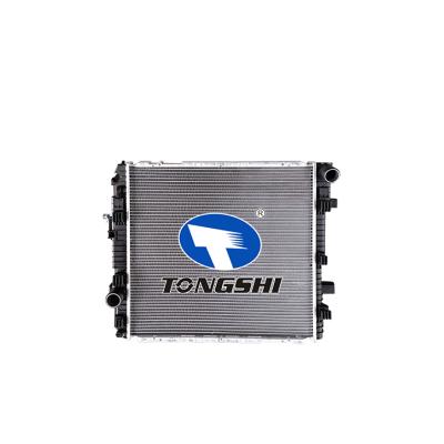 适用于奔驰ATEGO 715L 98-04 MT 散热器