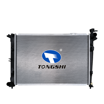 适用于??现代Hyundai?Santa?Fe/起亚Kia?Sorento?2.4L?MT????散热器