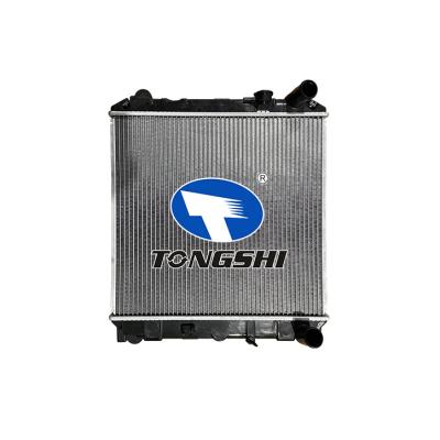 适用于五十铃?100P?2.8T?国三?散热器
