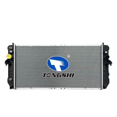 适用于  DEVILLE BASE V8 4.6L 01-05 AT ?散热器