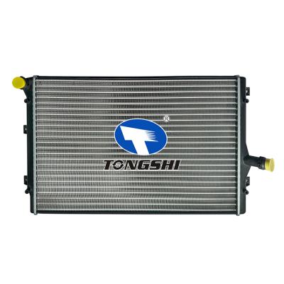 适用于??大众高尔夫?IV?奥迪?A3?MT??散热器