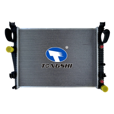 适用于奔驰CL-CLASS W215 CL500 99- AT 散热器