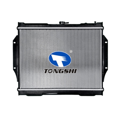 适用三菱帕杰罗?V33散热器