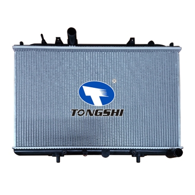 适用于??五菱宝骏730/1.5?MT*??散热器